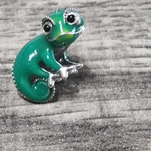 Disney Pandora Charm - Pascal Color-Changing